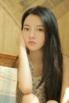 年轻的女教师免费观看